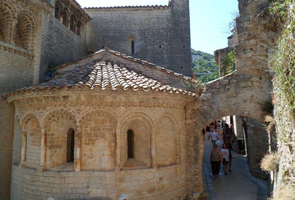 Saint Guilhem le Desert france